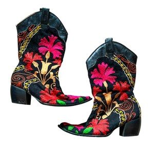 Handmade Suzani Embroidered Floral Cowboy Boots Size 5.5